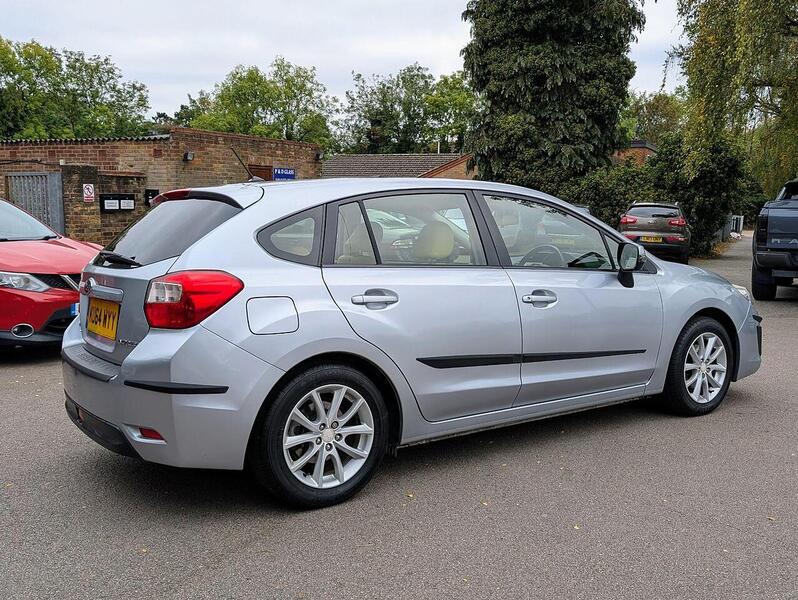 Subaru 1.6i RC Hatchback 5dr Petrol Lineartronic 4WD Euro 5 (s/s) (114 ps)