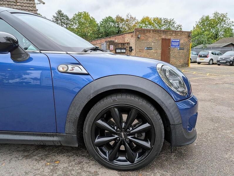 MINI 1.6 Cooper S Coupe 2dr Petrol Manual Euro 5 (s/s) (184 ps)