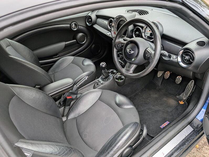 MINI 1.6 Cooper S Coupe 2dr Petrol Manual Euro 5 (s/s) (184 ps)