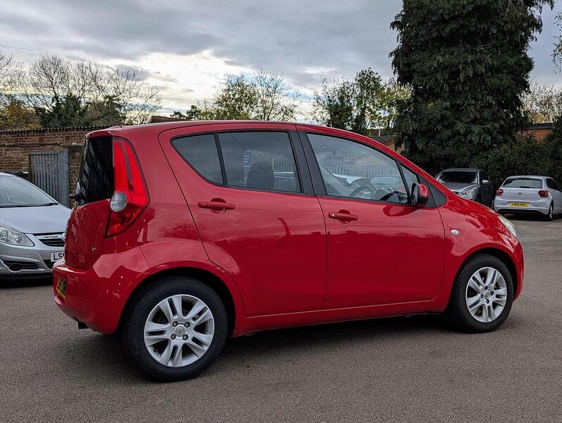 Vauxhall 1.2 VVT ecoFLEX SE MPV 5dr Petrol Manual Euro 5 (94 ps)