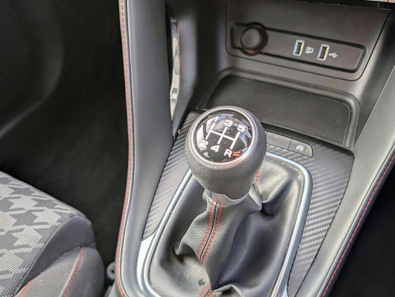 MG 1.5 VTi-TECH Excite SUV 5dr Petrol Manual Euro 6 (s/s) (106 ps)