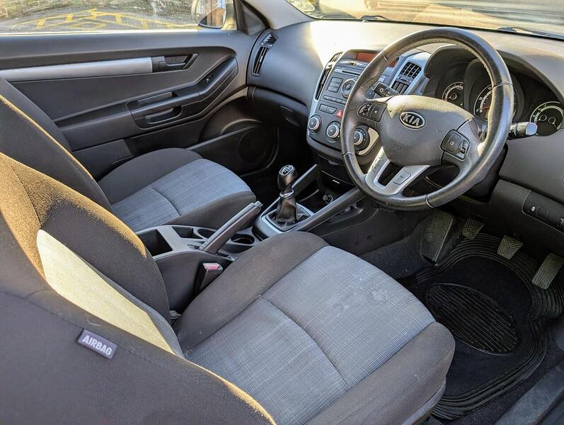 Kia 1.4 VR-7 Hatchback 3dr Petrol Manual (139 g/km, 89 bhp)