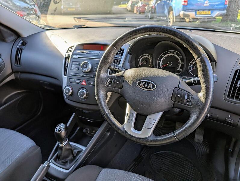 Kia 1.4 VR-7 Hatchback 3dr Petrol Manual (139 g/km, 89 bhp)