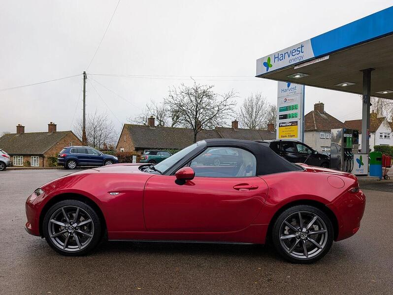 Mazda 2.0 SKYACTIV-G Sport Nav Convertible 2dr Petrol Manual Euro 6 (160 ps)