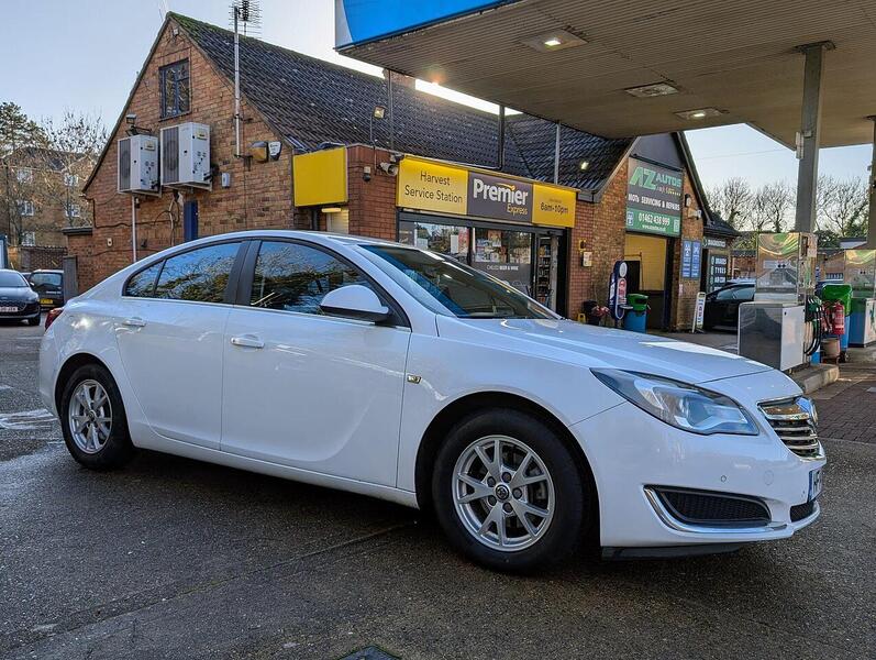 Vauxhall 2.0 CDTi ecoFLEX Design Nav Hatchback 5dr Diesel Manual Euro 5 (s/s) (140 ps)