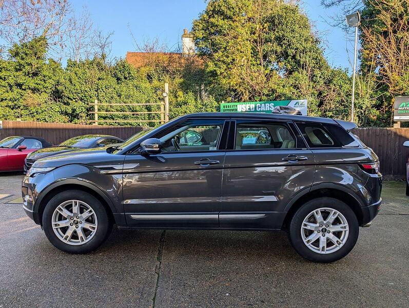 Land Rover 2.2 SD4 Pure SUV 5dr Diesel Auto 4WD Euro 5 (190 ps)