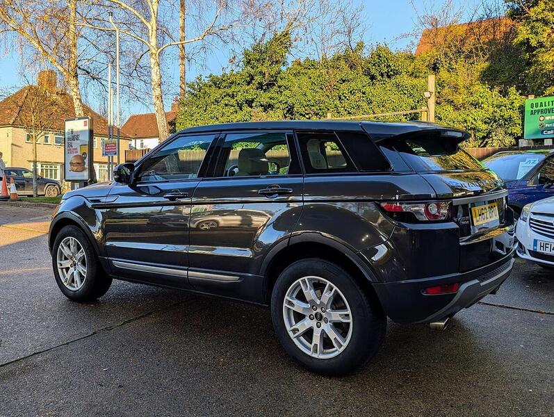 Land Rover 2.2 SD4 Pure SUV 5dr Diesel Auto 4WD Euro 5 (190 ps)