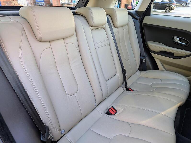 Land Rover 2.2 SD4 Pure SUV 5dr Diesel Auto 4WD Euro 5 (190 ps)