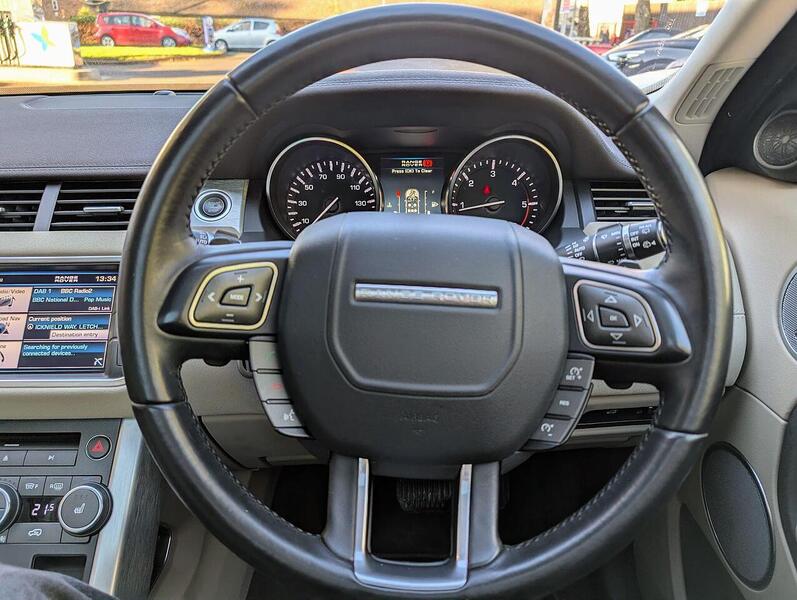 Land Rover 2.2 SD4 Pure SUV 5dr Diesel Auto 4WD Euro 5 (190 ps)