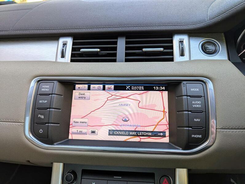 Land Rover 2.2 SD4 Pure SUV 5dr Diesel Auto 4WD Euro 5 (190 ps)