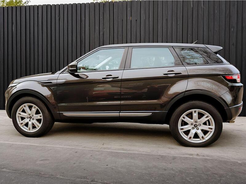 Land Rover 2.2 SD4 Pure SUV 5dr Diesel Auto 4WD Euro 5 (190 ps)