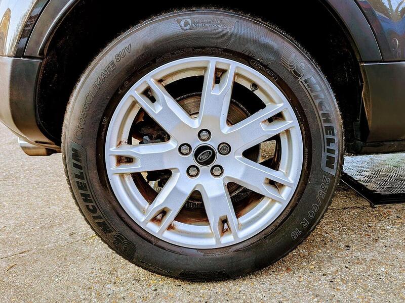 Land Rover 2.2 SD4 Pure SUV 5dr Diesel Auto 4WD Euro 5 (190 ps)
