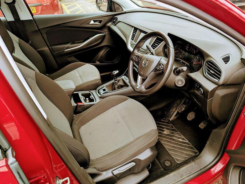 Vauxhall 1.2 Turbo GPF SE SUV 5dr Petrol Manual Euro 6 (s/s) (130 ps)