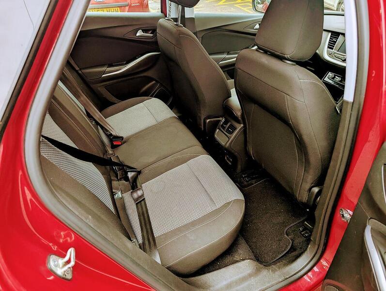 Vauxhall 1.2 Turbo GPF SE SUV 5dr Petrol Manual Euro 6 (s/s) (130 ps)