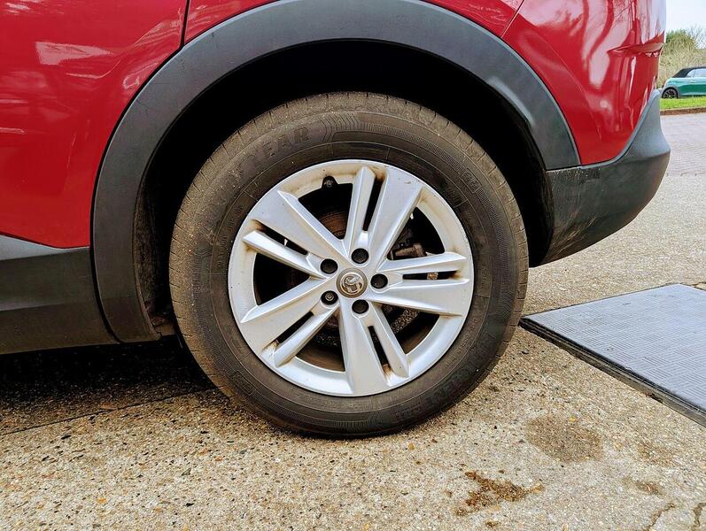 Vauxhall 1.2 Turbo GPF SE SUV 5dr Petrol Manual Euro 6 (s/s) (130 ps)