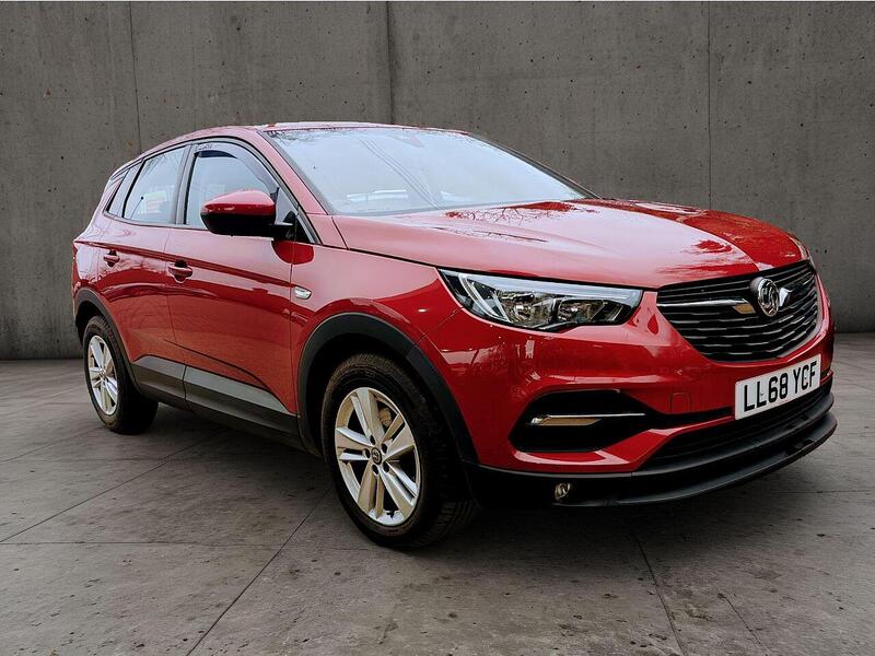 Vauxhall 1.2 Turbo GPF SE SUV 5dr Petrol Manual Euro 6 (s/s) (130 ps)