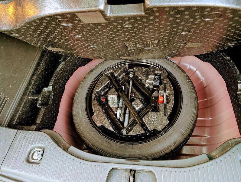 Vauxhall 1.6 Tech Line SUV 5dr Petrol Manual 2WD Euro 5 (s/s) (115 ps)