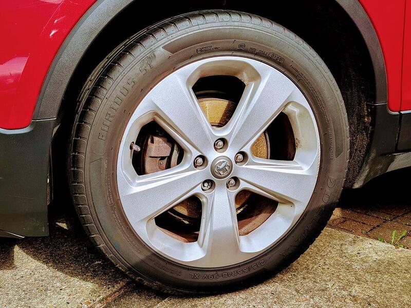 Vauxhall 1.6 Tech Line SUV 5dr Petrol Manual 2WD Euro 5 (s/s) (115 ps)