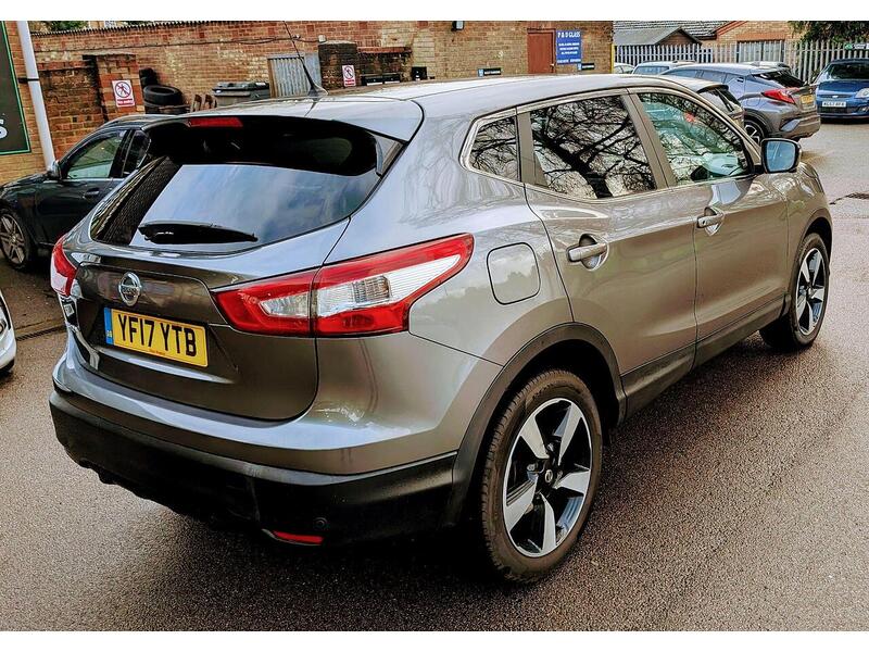 Nissan 1.2 DIG-T N-Connecta SUV 5dr Petrol Manual 2WD Euro 6 (s/s) (115 ps)