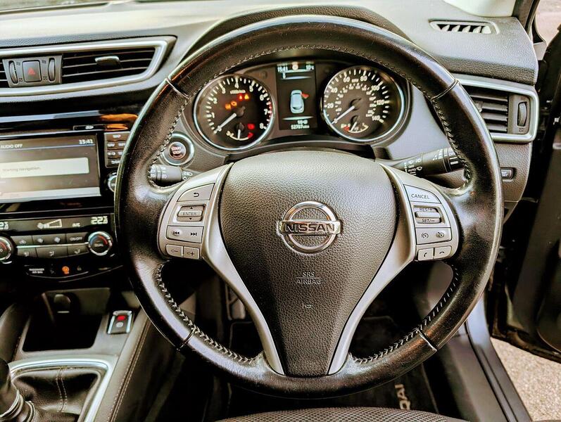 Nissan 1.2 DIG-T N-Connecta SUV 5dr Petrol Manual 2WD Euro 6 (s/s) (115 ps)