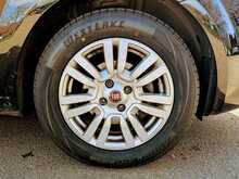 Fiat Punto 1.2 Pop + Hatchback 5dr Petrol Euro 6 (69 bhp) 