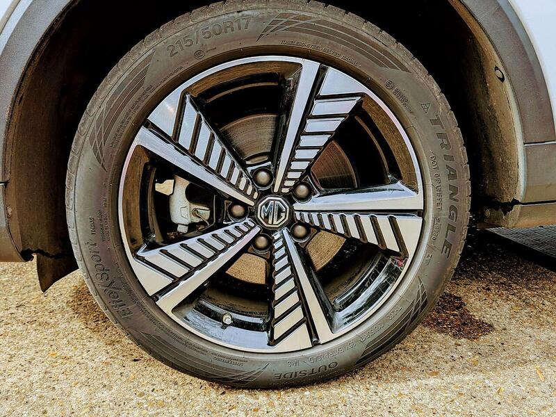 MG 44.5kWh Exclusive SUV 5dr Electric Auto (143 ps)