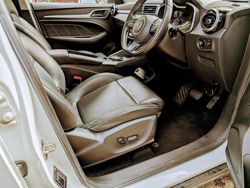 MG 44.5kWh Exclusive SUV 5dr Electric Auto (143 ps)