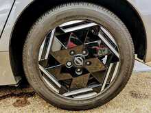 Nissan Leaf 39kWh Acenta Hatchback 5dr Electric Auto (150 ps) 