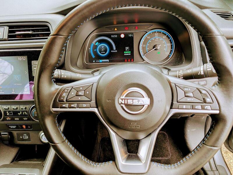 Nissan 39kWh Acenta Hatchback 5dr Electric Auto (150 ps)