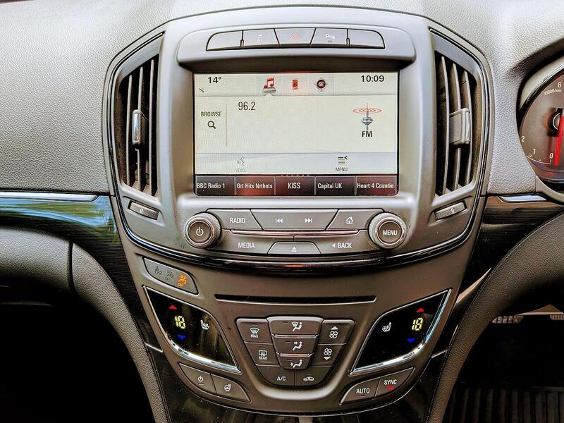 Vauxhall 2.0 CDTi Elite Nav Sports Tourer 5dr Diesel Auto Euro 5 (163 ps)