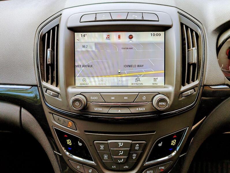 Vauxhall 2.0 CDTi Elite Nav Sports Tourer 5dr Diesel Auto Euro 5 (163 ps)