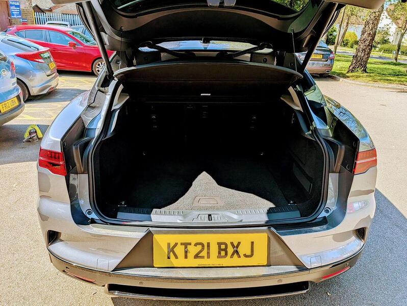 Jaguar 400 90kWh SE SUV 5dr Electric Auto 4WD (400 ps)