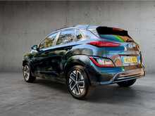 Hyundai KONA 39kWh Premium SUV 5dr Electric Auto (10.5kW Charger) (136 ps) 
