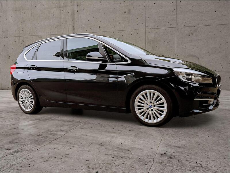 BMW 2.0 220d Luxury MPV 5dr Diesel Auto Euro 6 (s/s) (190 ps)