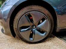 Tesla Model 3 Standard Range Plus Saloon 4dr Electric Auto RWD (241 bhp) 