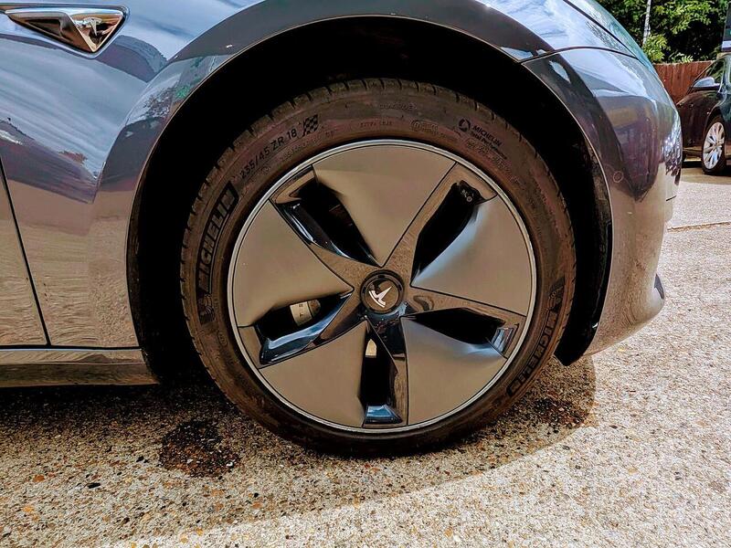 Tesla Standard Range Plus Saloon 4dr Electric Auto RWD (241 bhp)