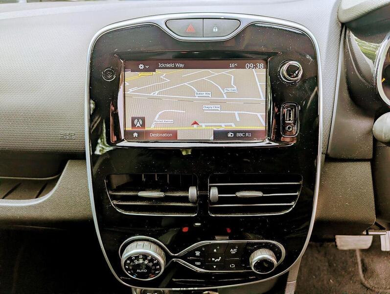 Renault 1.5 dCi Dynamique S Nav Hatchback 5dr Diesel Auto Euro 6 (90 ps)