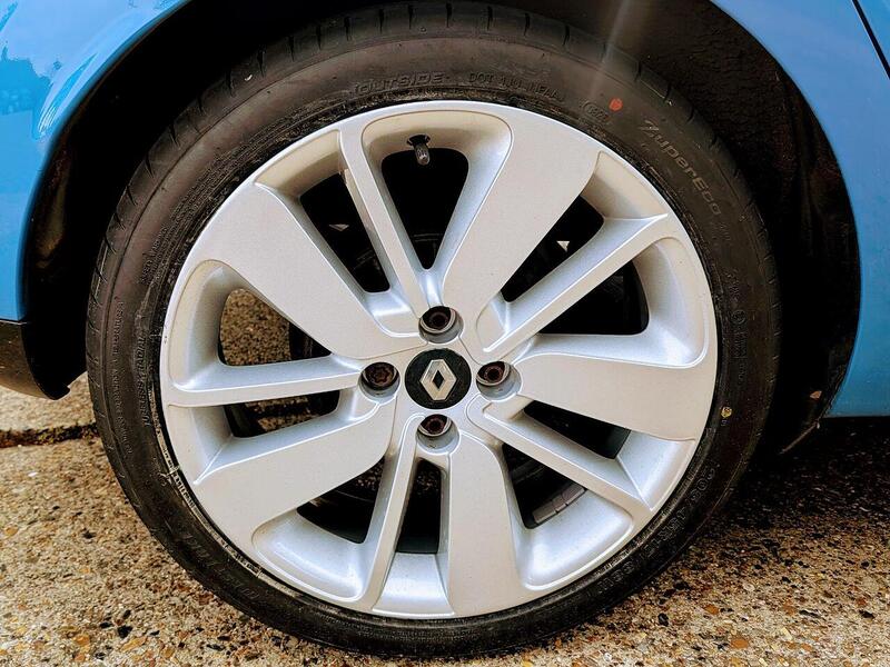 Renault 1.5 dCi Dynamique S Nav Hatchback 5dr Diesel Auto Euro 6 (90 ps)