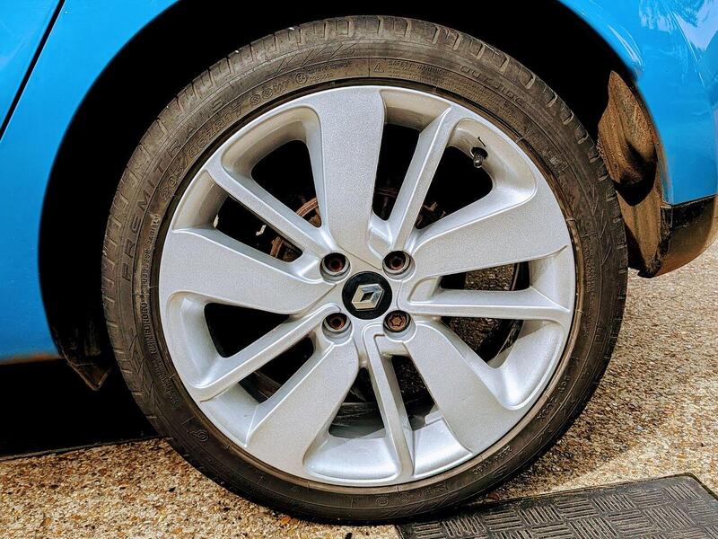 Renault 1.5 dCi Dynamique S Nav Hatchback 5dr Diesel Auto Euro 6 (90 ps)