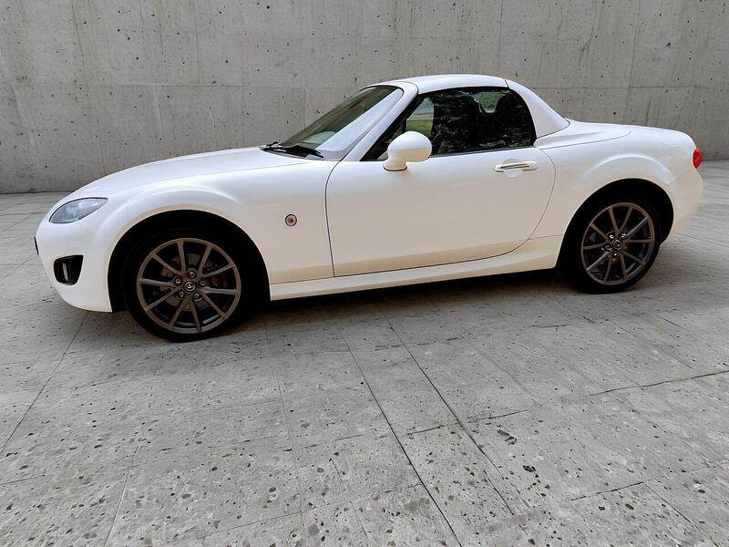 Mazda 2.0i Venture Roadster 2dr Petrol Manual Euro 5 (160 ps)