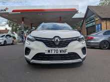 Renault Captur 1.3 TCe Iconic SUV 5dr Petrol Manual Euro 6 (s/s) (130 ps) 