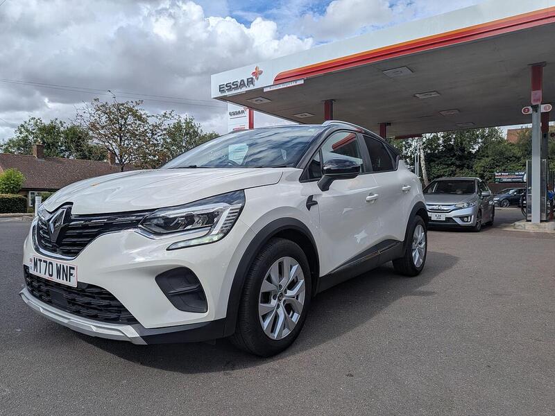 Renault 1.3 TCe Iconic SUV 5dr Petrol Manual Euro 6 (s/s) (130 ps)