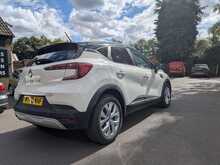 Renault Captur 1.3 TCe Iconic SUV 5dr Petrol Manual Euro 6 (s/s) (130 ps) 