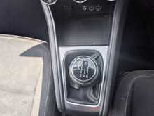 Renault Captur 1.3 TCe Iconic SUV 5dr Petrol Manual Euro 6 (s/s) (130 ps) 