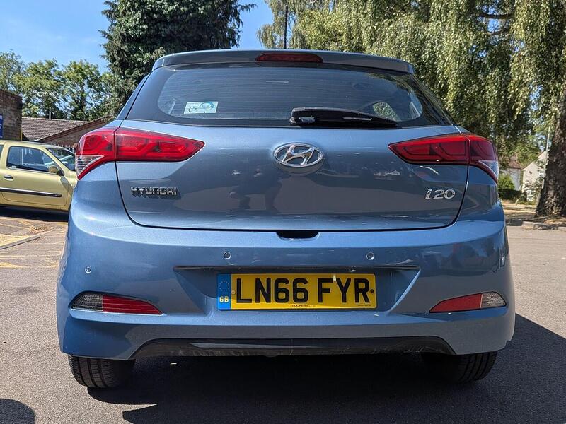 Hyundai 1.2 SE Hatchback 5dr Petrol Manual Euro 6 (84 ps)