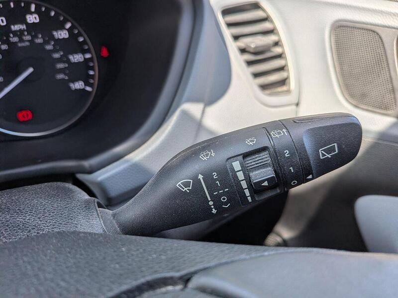 Hyundai 1.2 SE Hatchback 5dr Petrol Manual Euro 6 (84 ps)