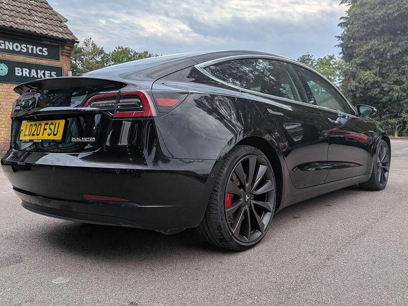 Tesla (Dual Motor) Performance Saloon 4dr Electric Auto 4WDE (Performance Upgrade) (449 bhp)