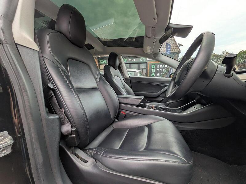 Tesla (Dual Motor) Performance Saloon 4dr Electric Auto 4WDE (Performance Upgrade) (449 bhp)