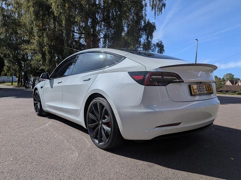 Tesla (Dual Motor) Performance Saloon 4dr Electric Auto 4WDE (Performance Upgrade) (449 bhp)
