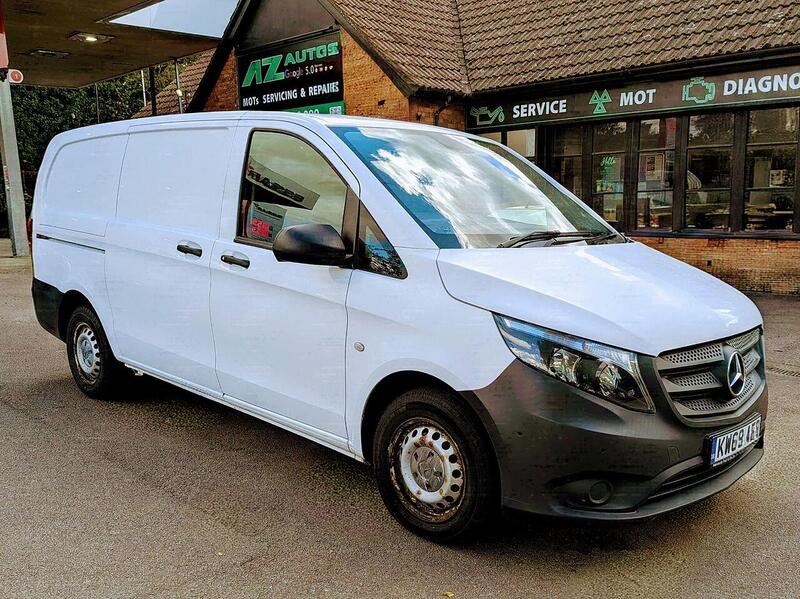 Mercedes-Benz 2.1 114 CDI Pure Panel Van 5dr Diesel Manual RWD L2 Euro 6 (s/s) (136 ps)